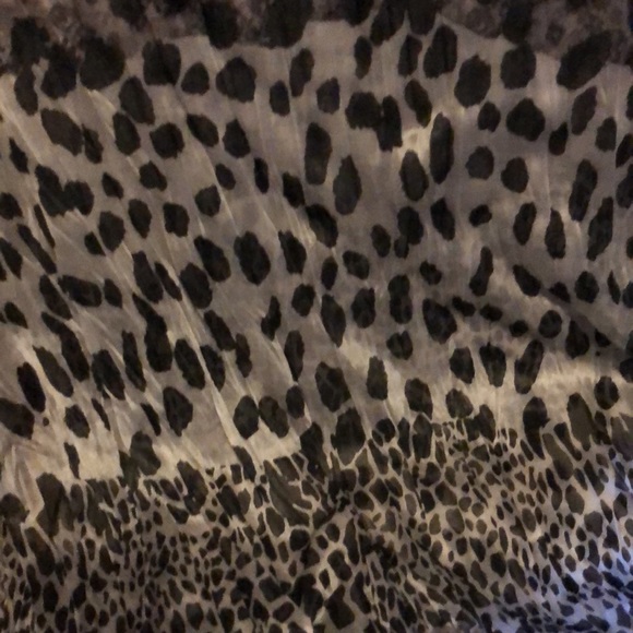 Dress Barn Accessories - animal print Silky scarf gray and black